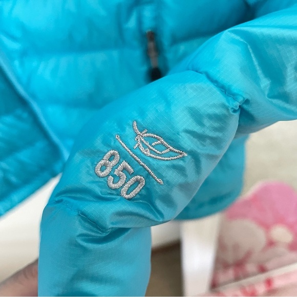 L.L. Bean Ultralight 850 Down Aqua Puffer Hooded Jacket Coat Women’s Medium Reg - Picture 5 of 13